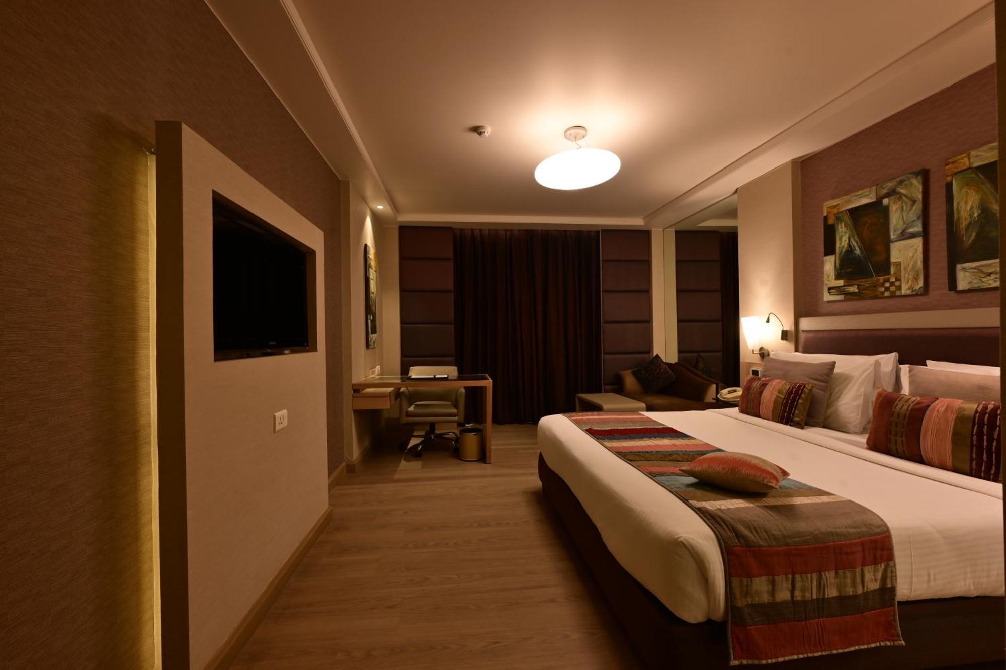 Clarens Hotel Gurgaon Dış mekan fotoğraf